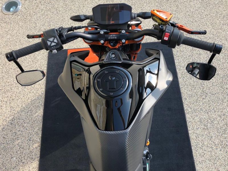 ktm-790-duke-2019-118985A238-19C8-F21B-6CAE-6D6AD9C3204D.jpg
