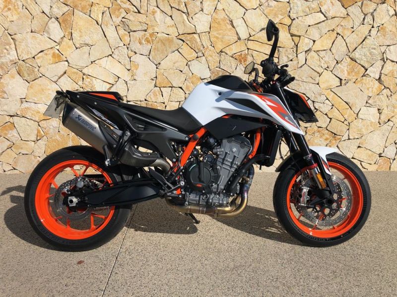 ktm-890-duke-r-2020-2F30409E9-5398-12E9-2F18-899A26944CF2.jpg