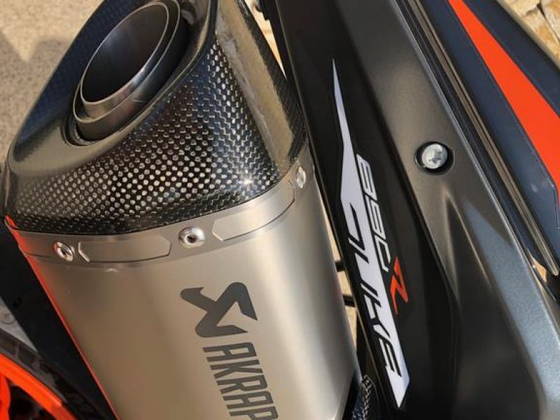 ktm-890-duke-r-2020-772EDBF2F-ADDA-CC45-E5E0-B0265D6FD840.jpg