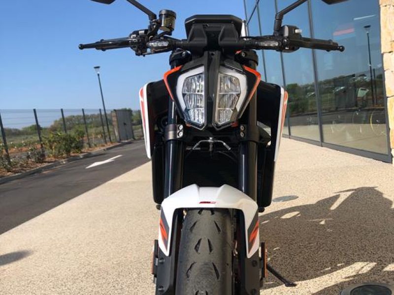 ktm-890-duke-r-2020-8C6E0541B-143C-549F-93A9-F071F3C0B3FD.jpg