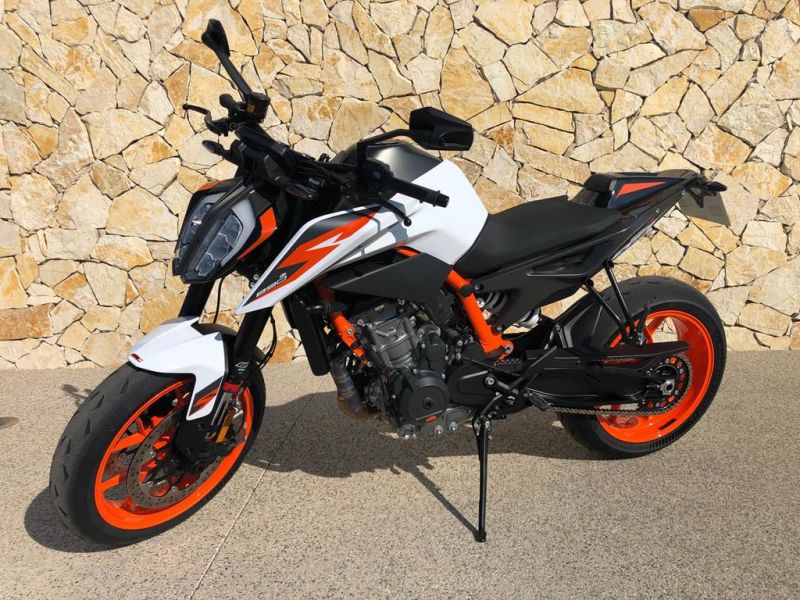 ktm-890-duke-r-2020-9E064340D-DBCF-F61F-1667-2C8D7B7B36F6.jpg