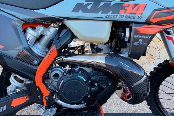 duke-ktm-390-2020-01-03B1C3F93D-48CE-5EAD-7555-FDF91836A4A0.jpg