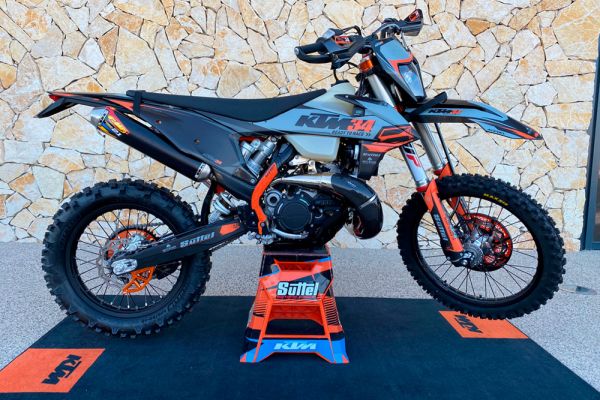 duke-ktm-390-2020-01-075F27E37B-AA4B-ECF0-4714-FEC2DE149EEB.jpg