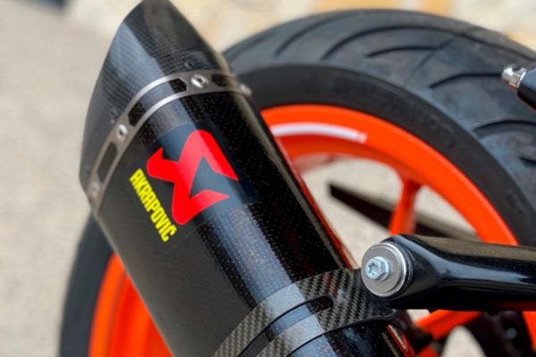 duke-ktm-390-2020-073A3D7C6E-7256-5196-310B-EED8A6D8365D.jpg