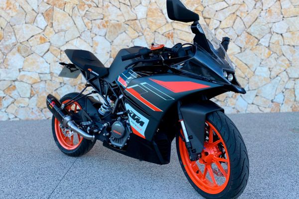 ktm-125-rc-2020-02ADA4BE0C-74D2-A446-5639-52D2C8D273DA.jpg