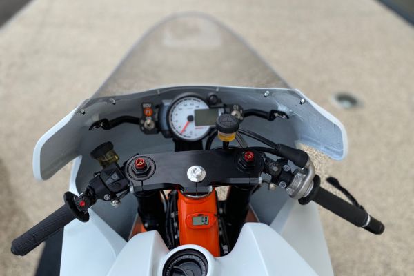 ktm-rc4r-2020-16FD0A1A98-8BFC-E5B2-059A-2F0E4F638D89.jpg