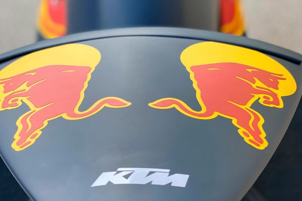 ktm-rc8r-trac-2175162FE4-8B06-5E45-89C7-505E1BC5D00B.jpg