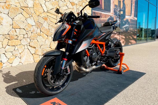 ktm-1290-sdr-2020-0250062E0B-BC3D-0997-67E2-32ADDBA061FA.jpg