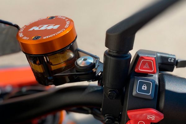 ktm-1290-sdr-2020-129BD0B43C-5D11-0083-8EB9-AD03094244F6.jpg