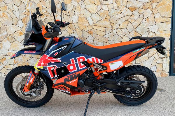 ktm-790-adv-2020-0880639347-031E-33DB-38EC-2071BAA46318.jpg