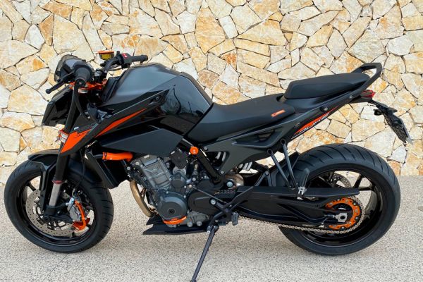 ktm-790-duke-2020-02C0645898-F817-4912-BF1C-7472F6587E03.jpg