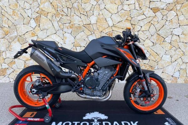 ktm-tm-890-duke-r-00272C6997-DDF2-F939-9174-9E53D70F7CB1.jpg