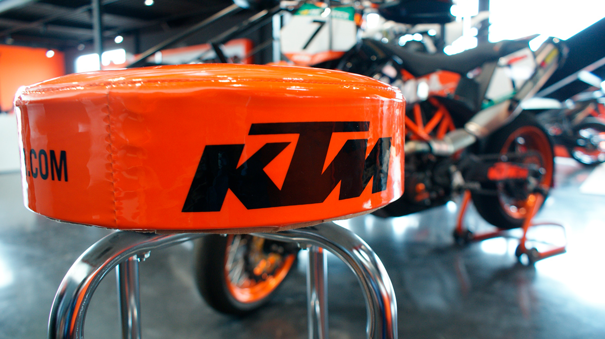 Siège tabouret design KTM