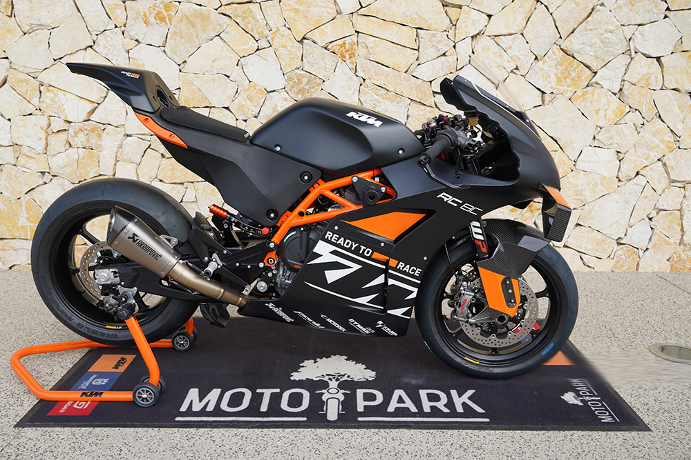 KTM RC 8C